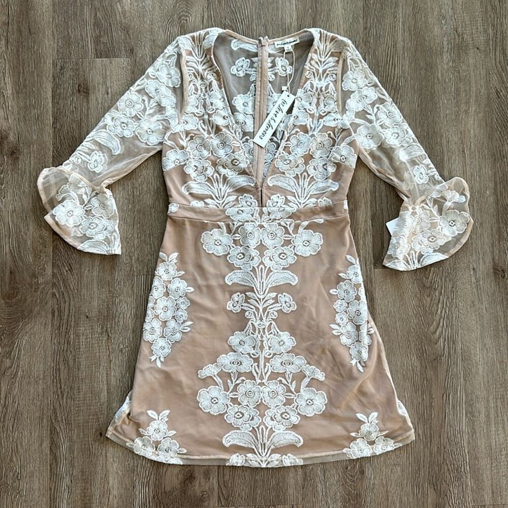 NWT For Love & Lemons Lace Mini Dress Tan White Small V-Neck 3/4 Sleeves Bridal